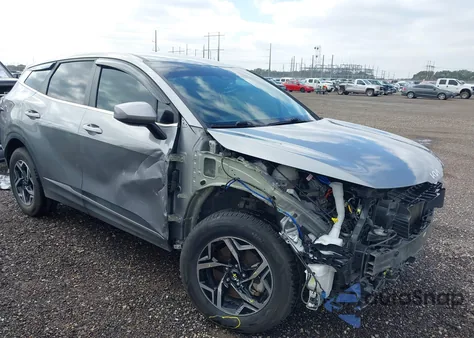 2024 Kia Sportage Lx z USA, uszkodzony, nr VIN KNDPUCDF0R7237790